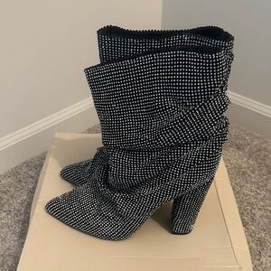 Elegant Diamond-like Women's Boots